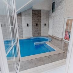 Дом Замок на берегу озера, Московская область