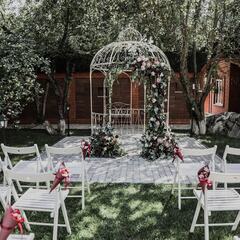 Дом Замок на берегу озера, Московская область