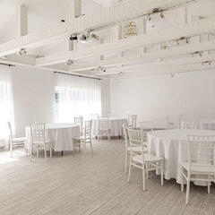 Дом с двумя бассейнами и банкетным залом на Дмитровском шоссе, Московская область