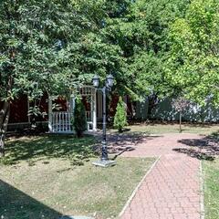 Дом с двумя бассейнами и банкетным залом на Дмитровском шоссе, Московская область