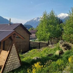 База отдыха Happy House Arkhyz, Республика Карачаево-Черкесия 