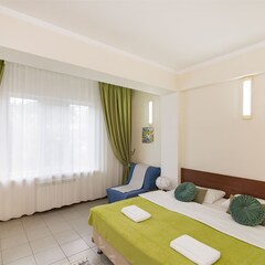 Отель Grand Crystal Group, Краснодарский край