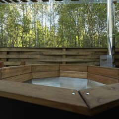 Глэмпинг  В кронах, Московская область