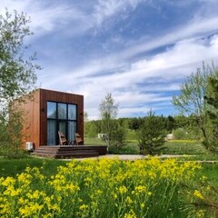 Глэмпинг Sheluha house Уютный Tiny House с мансардным окном, Московская область