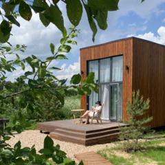 Глэмпинг Sheluha house Уютный Tiny House с мансардным окном, Московская область