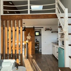Глэмпинг Sheluha house Уютный Tiny House с мансардным окном, Московская область