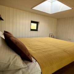 Глэмпинг Sheluha house Уютный Tiny House с мансардным окном, Московская область