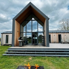 Глэмпинг Sheluha house Барн с проектором, Московская область