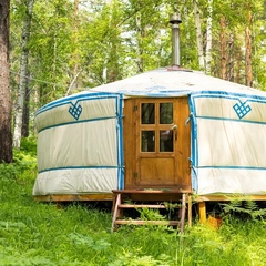 Глэмпинг Золотая Юрта, Иркутская область