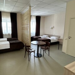 Гостиница на Тимирязева, Свердловская область