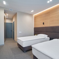 Отель Дивс, Свердловская область