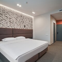 Отель Дивс, Свердловская область