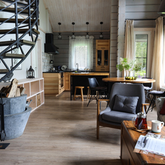 Загородный дом для 6 гостей рядом с лесом и озером в пос. Мысовое, Ленинградская область