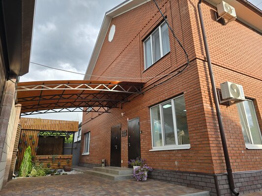 У арены — фото 3