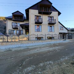 Гостиница Golden House, Республика Карачаево-Черкесия 