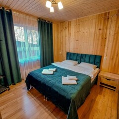 База отдыха 4 сезона , Теберда, Республика Карачаево-Черкесия 