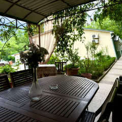 Гостевой дом Floral courtyard, Крым