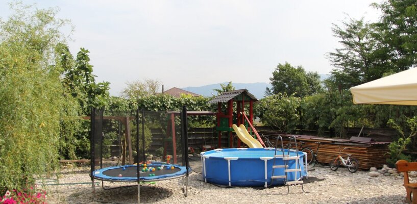 Детский бассейн