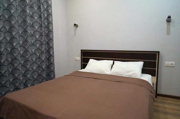 Домик (№1) 4-местный 2-комнатный