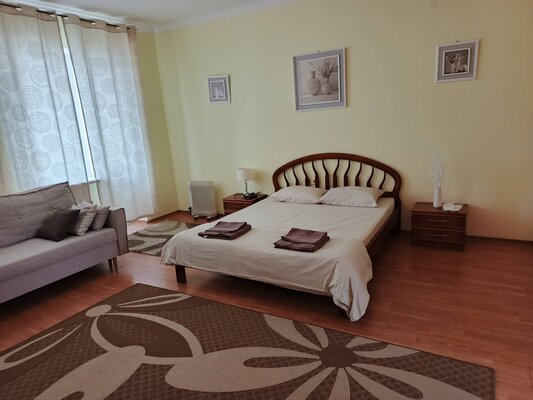 Таунхаус 8-местный (3 этажный)