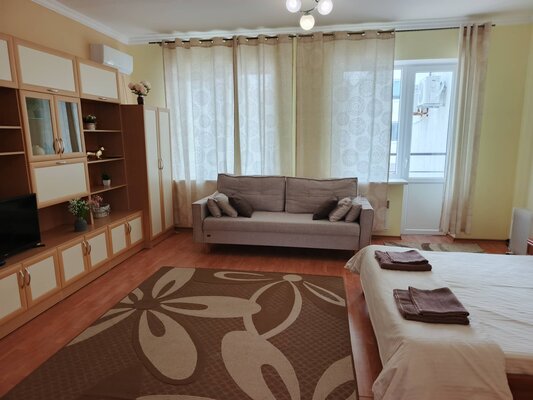 Таунхаус 8-местный (3 этажный)