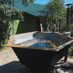 Дом Изумрудный город, Свердловская область