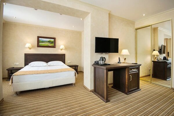 Люкс 2-местный 2-комнатный (корпус 1, 2)