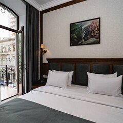 Отель Midway Baku Hotel, Баку