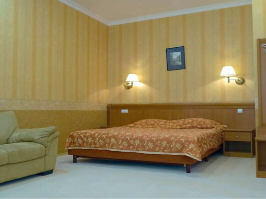 Полулюкс 2-местный 1-комнатный (корпус 2,5)