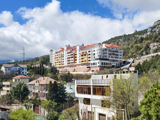 Ялтинская — фото 1