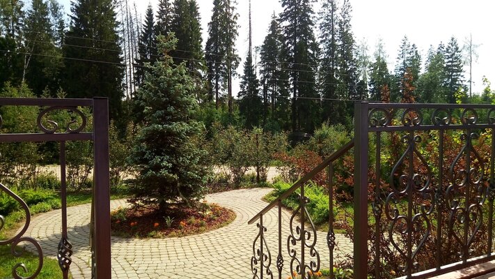 с бассейном Дивное самоцветье — фото 2