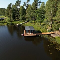 Дом Наедине — дома на воде, Ленинградская область
