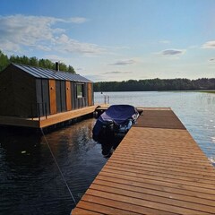 Дом Наедине — дома на воде, Ленинградская область