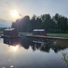 Дом Наедине — дома на воде, Ленинградская область