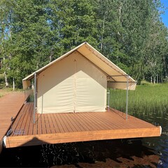 Дом Наедине — дома на воде, Ленинградская область