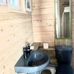 Дом Наедине — дома на воде, Ленинградская область