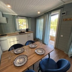 Дом Наедине — дома на воде, Ленинградская область