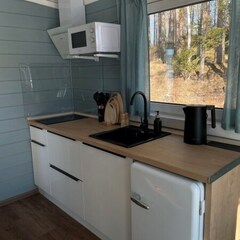 Дом Наедине — дома на воде, Ленинградская область