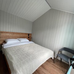 Дом Наедине — дома на воде, Ленинградская область