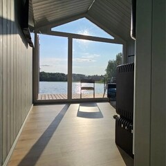 Дом Наедине — дома на воде, Ленинградская область