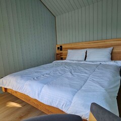 Дом Наедине — дома на воде, Ленинградская область