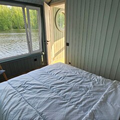 Дом Наедине — дома на воде, Ленинградская область