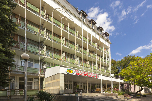 им. Анджиевского — фото 3