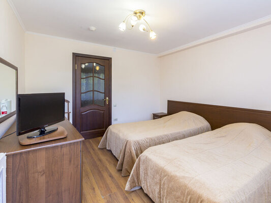 им. 30 лет Победы — фото 2