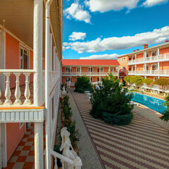 Гостевой дом Red House, Крым