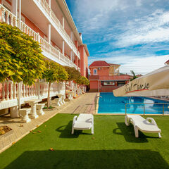 Гостевой дом Red House, Крым