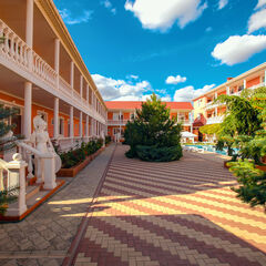 Гостевой дом Red House, Крым