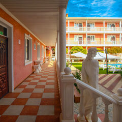 Гостевой дом Red House, Крым