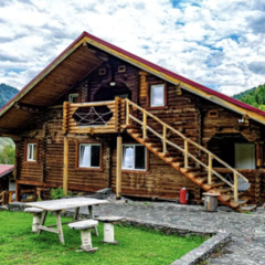 Гостевой дом в горах Алтая Леший Резорт, Республика Алтай