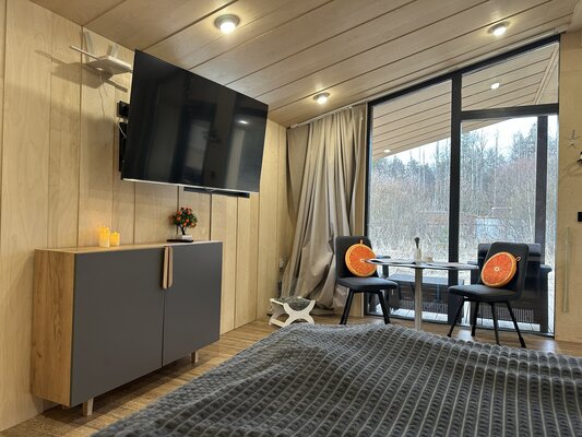 Уютный дом с большой террасой на ферме — фото 2